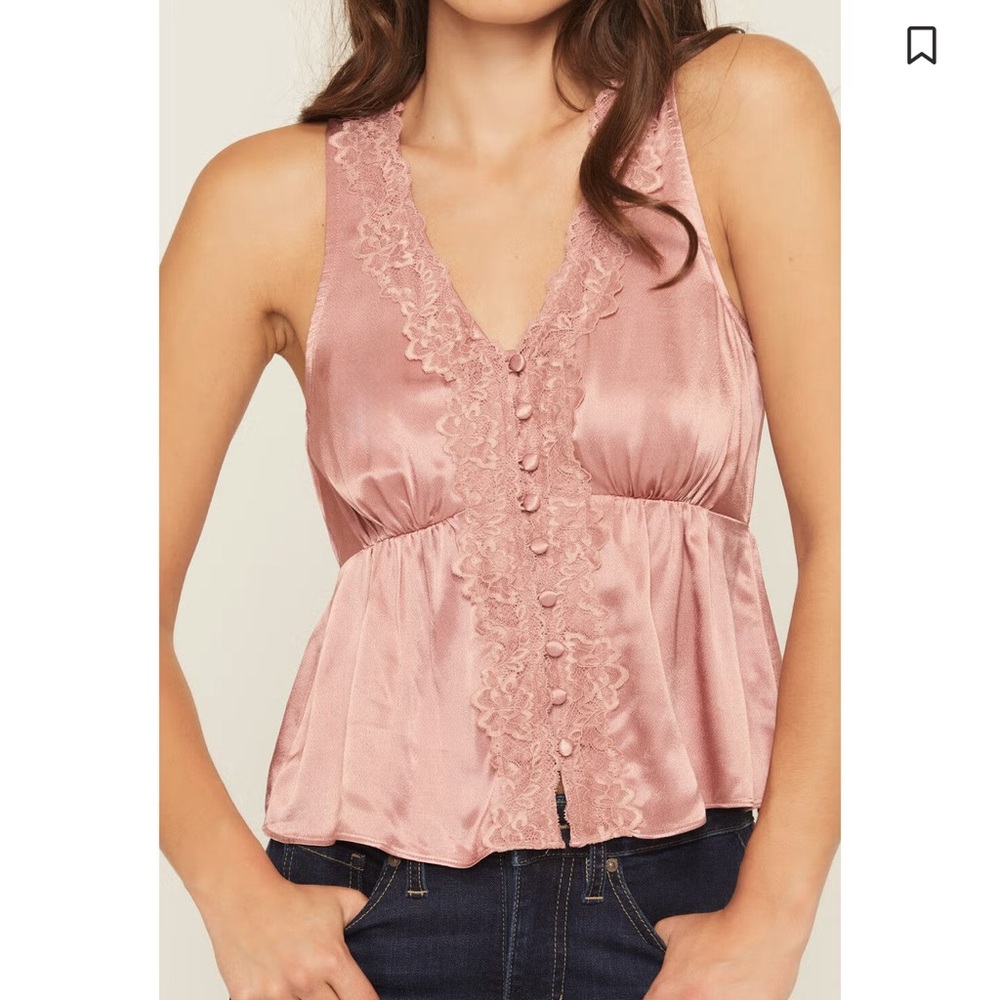 SHYANNE WOMEN'S SATIN LACE TRIM SLEEVELESS BUTTON-DOWN TANK TOP